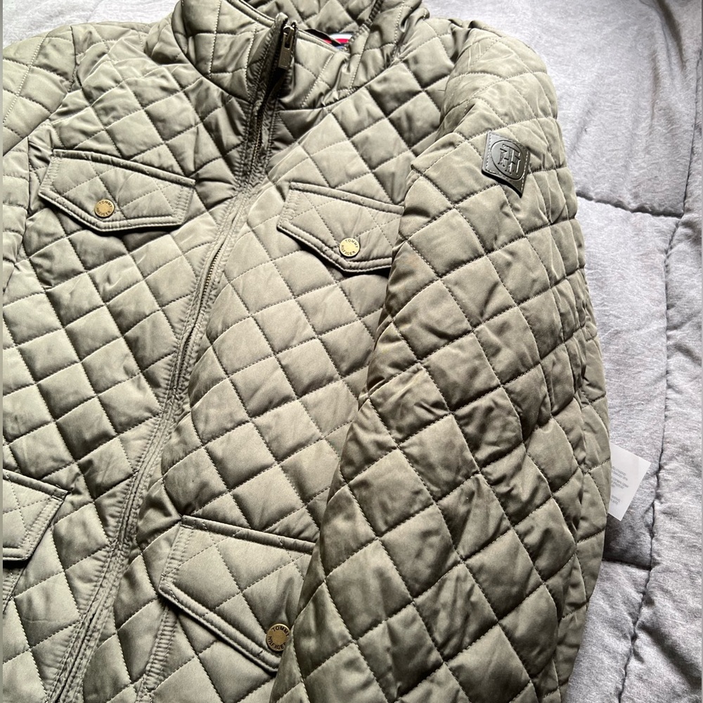 Tommy Hilfiger Quilted Olive Jacket - Picture 2 of 7